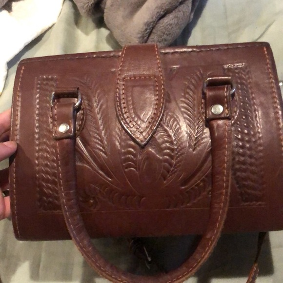 Vintage Tooled Leather Crossbpdy Bag - Picture 2 of 7